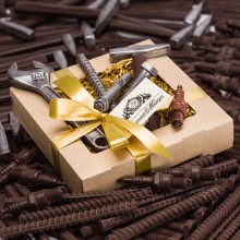 Сотрудникам от 10 штук